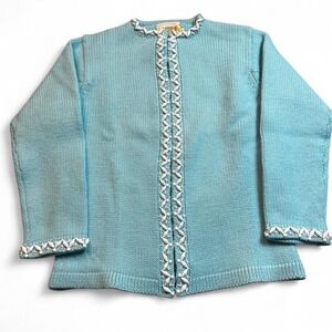 Vintage 60s/70s Campus Casuals blue and white knitted‎ wool sweater size small